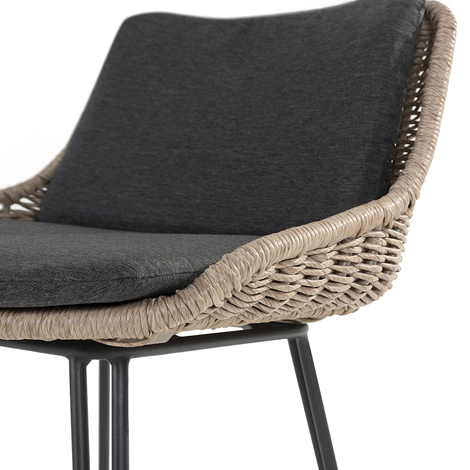Bohemian barchair with 2 cushions detail 02